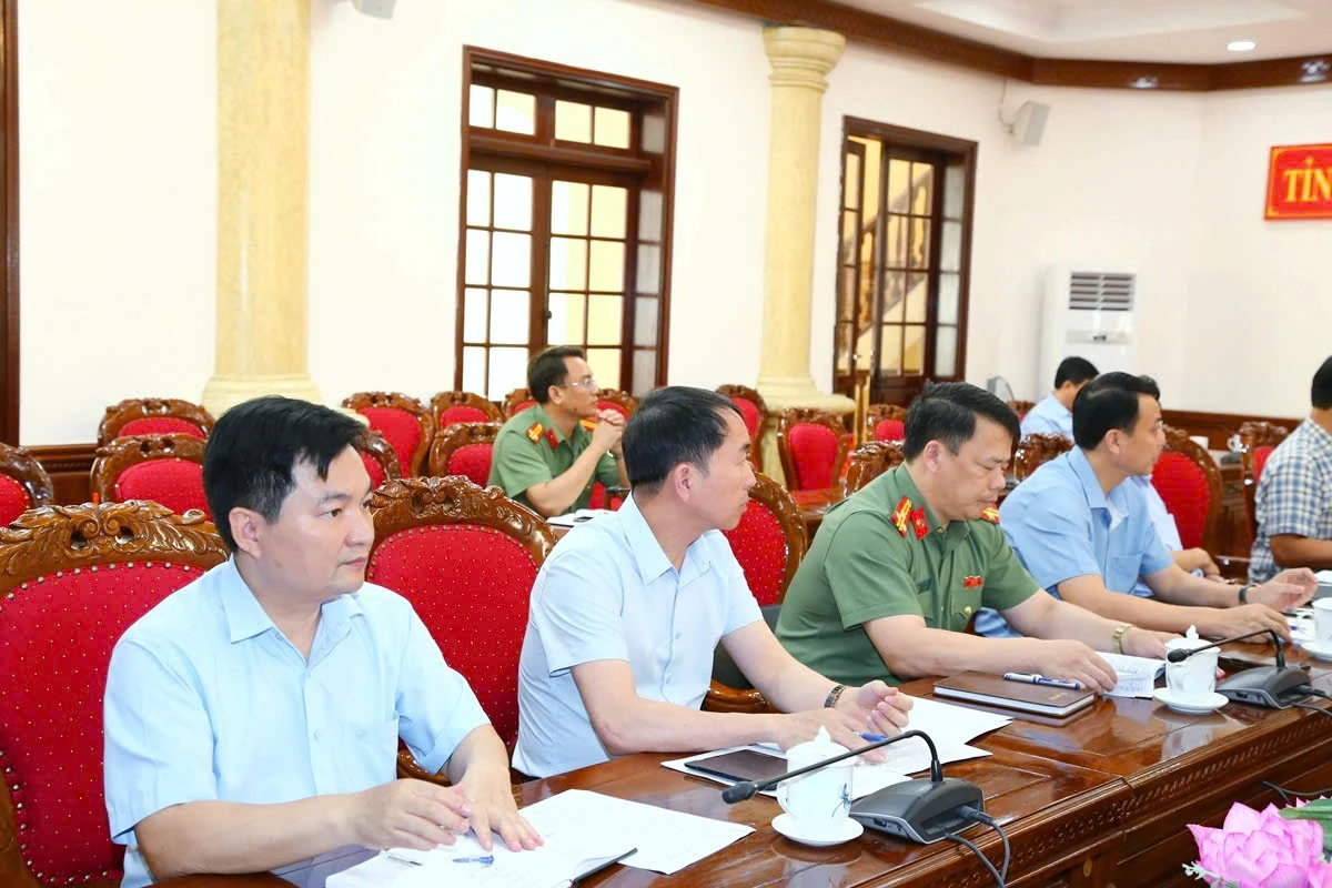 Nâng cao nhận thức pháp luật về tín ngưỡng, tôn giáo cho cán bộ cơ sở