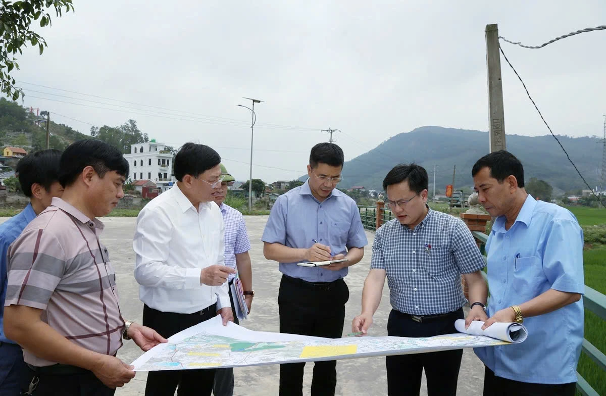 Nghiên cứu hướng tuyến mới của dự án giao thông kết nối Quốc lộ 1 - đường Hồ Chí Minh