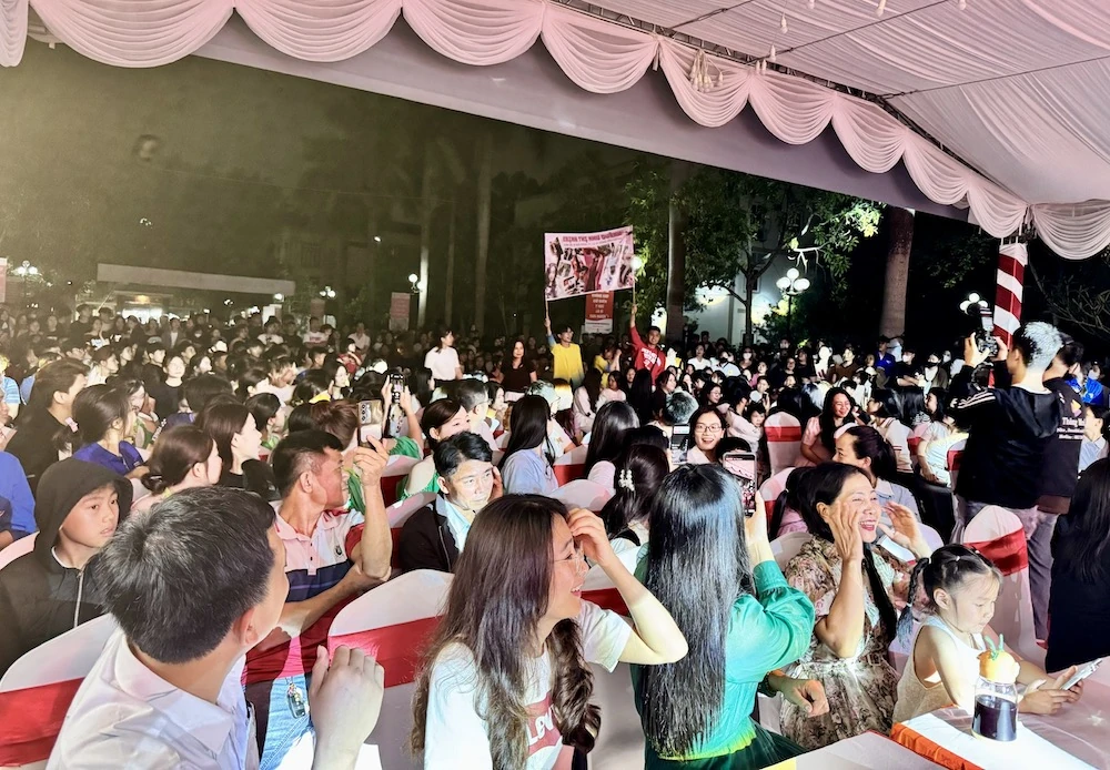 Sôi nổi chung kết Cuộc thi Sinh viên thanh lịch Trường Cao đẳng Y tế Thanh Hóa