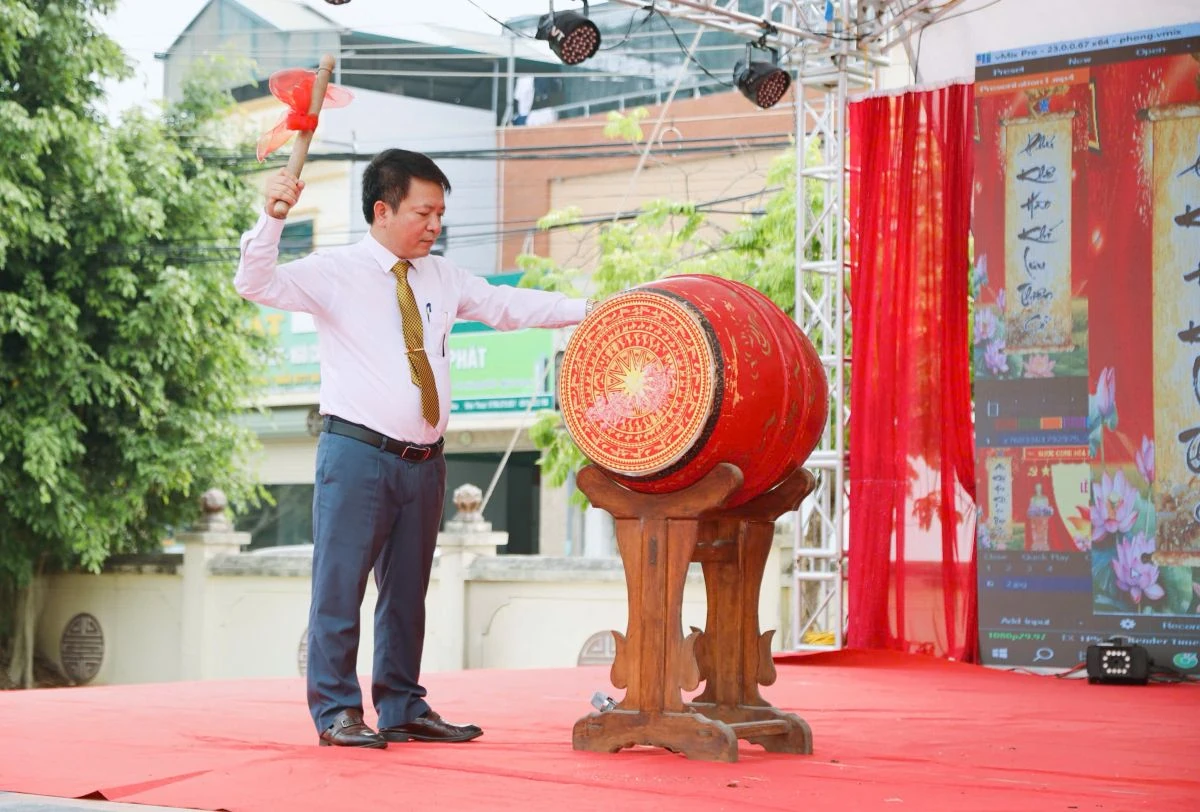 Khai hội Kỳ phúc Đình Phú Khê