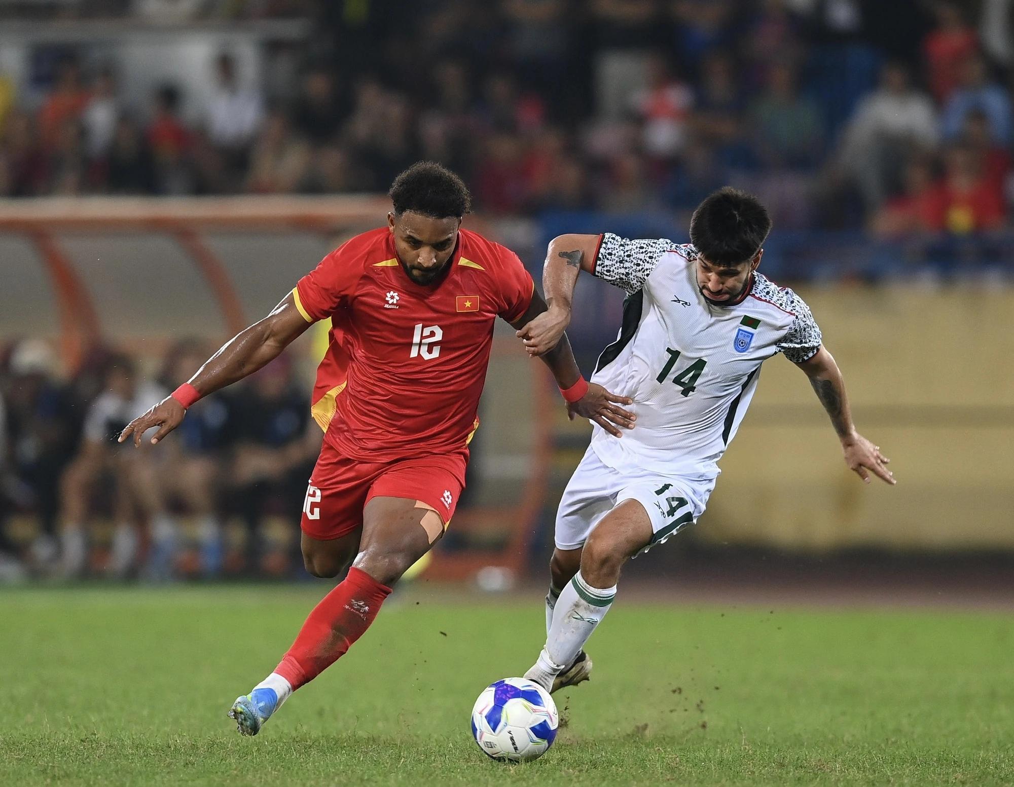 Trận “chung kết” vì danh dự tại Thiên Trường; LĐBĐ Iran cầu cứu FIFA