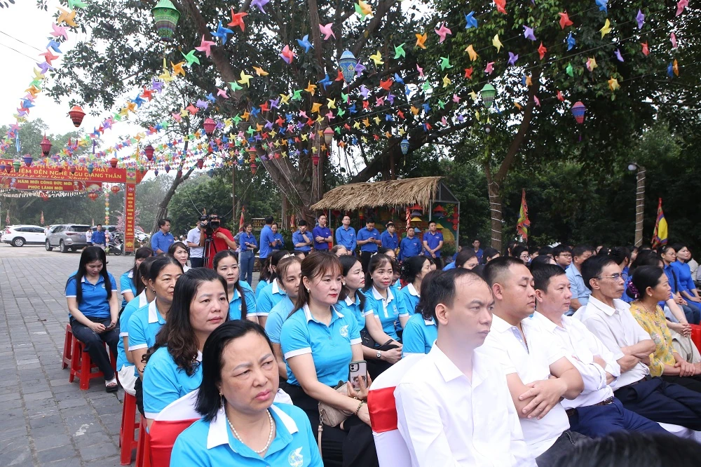 Thả hơn 2 tấn cá giống tái tạo, phát triển nguồn lợi thuỷ sản tại lưu vực sông Mã