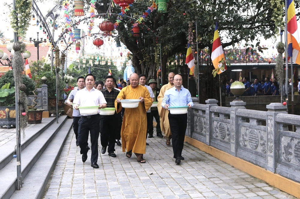 Thả hơn 2 tấn cá giống tái tạo, phát triển nguồn lợi thuỷ sản tại lưu vực sông Mã