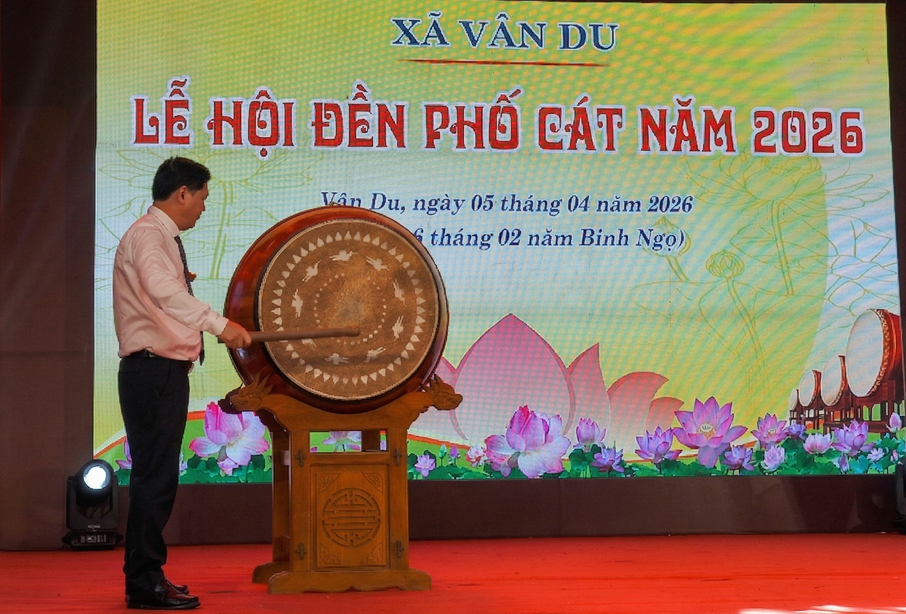 Linh thiêng Lễ hội đền Phố Cát năm 2026