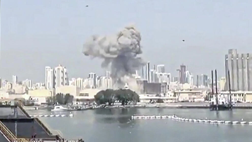 Thông điệp mạnh mẽ nhưng đầy mâu thuẫn của ông Trump về cuộc chiến với Iran