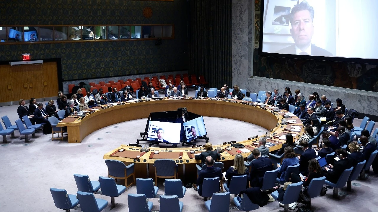 Hội đồng Bảo an chia rẽ về eo biển Hormuz