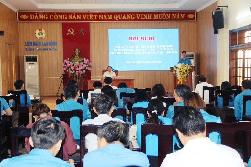 Tiếp tục đổi mới nội dung, phương thức hoạt động, chăm lo quyền lợi đoàn viên, người lao động