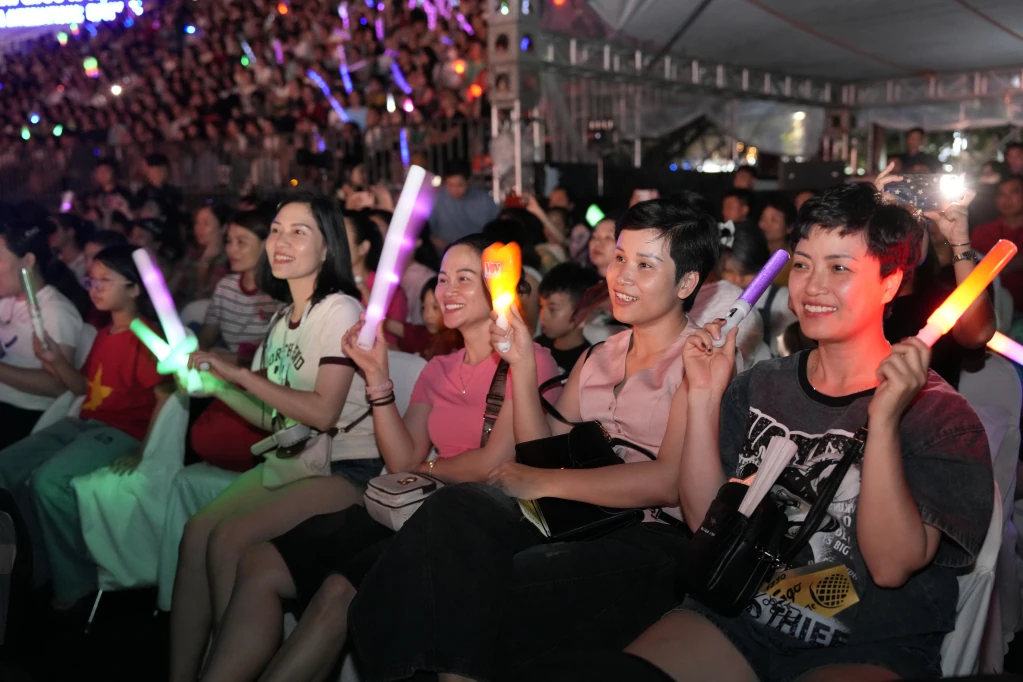 “Thanh âm kỷ nguyên mới” vang trên Đất mỏ anh hùng