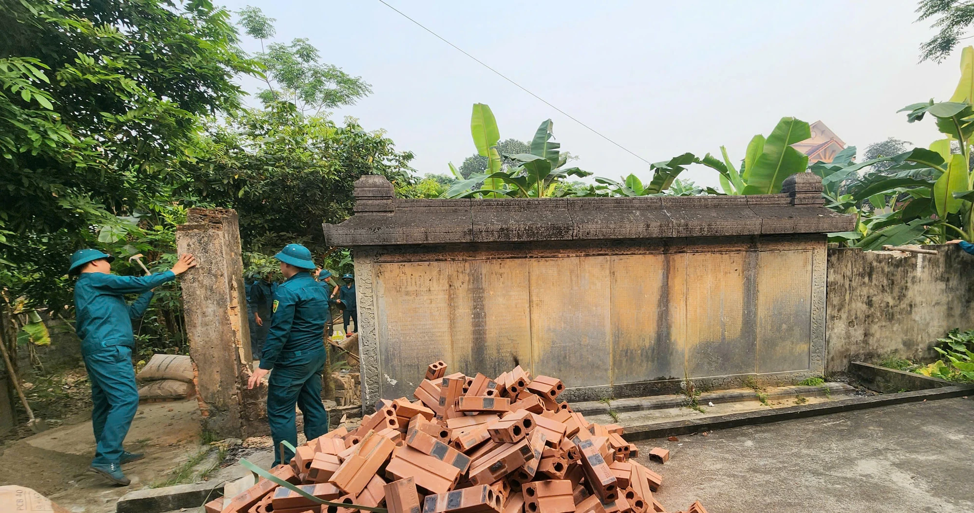 Xã Thọ Phú vào cuộc bảo vệ bia cổ có niên đại 300 năm