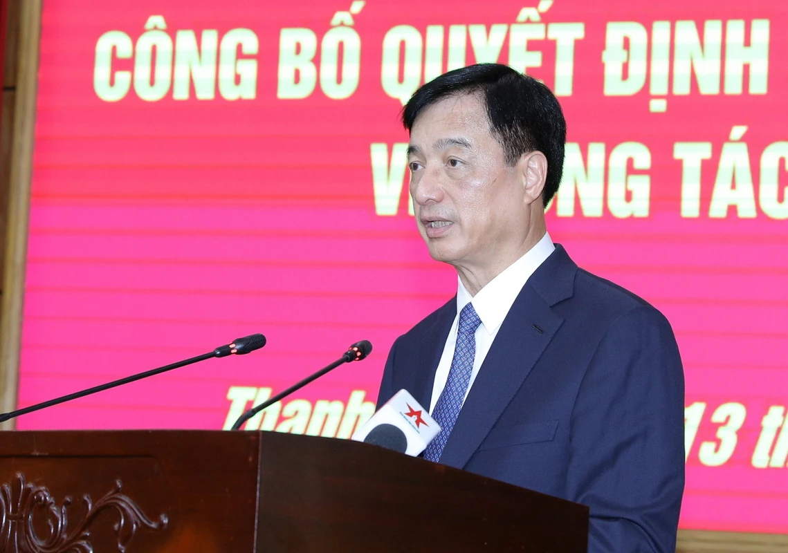 Bộ Chính trị điều động, phân công đồng chí Thượng tướng Lê Đức Thái giữ chức Bí thư Tỉnh ủy Thanh Hóa