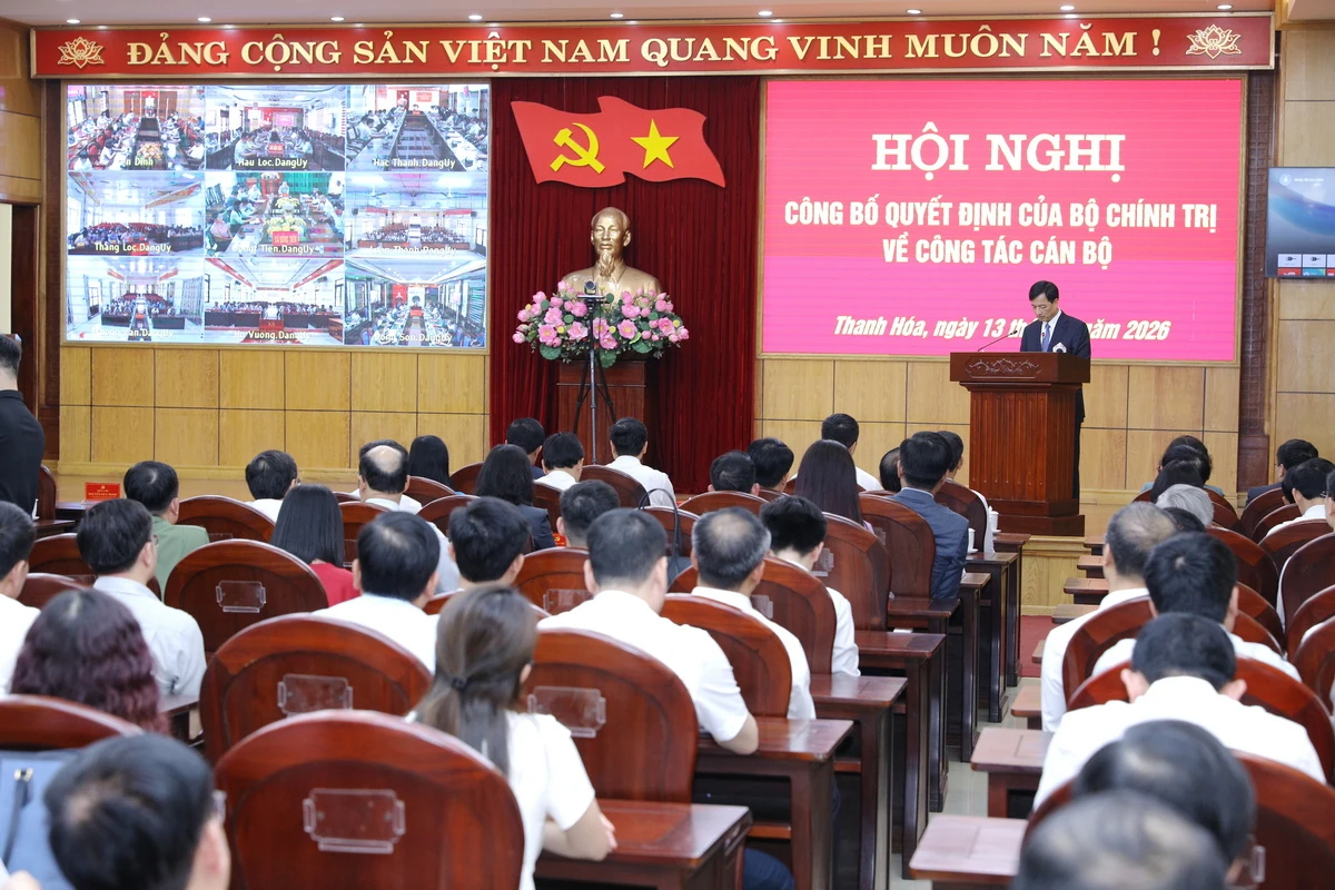 Bộ Chính trị điều động, phân công đồng chí Thượng tướng Lê Đức Thái giữ chức Bí thư Tỉnh ủy Thanh Hóa