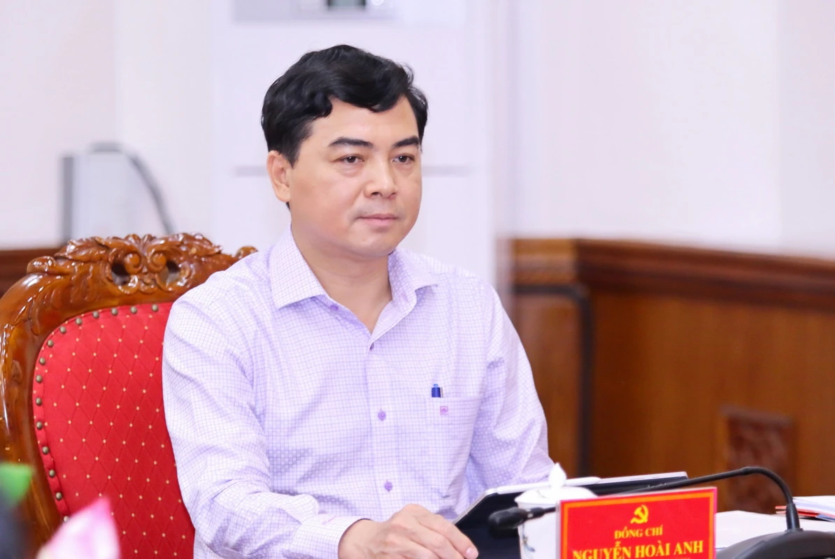 Hội nghị Ban Thường vụ Tỉnh ủy cho ý kiến về chính sách chuyển đổi nghề, giải bản tàu cá và nhiều nội dung quan trọng khác