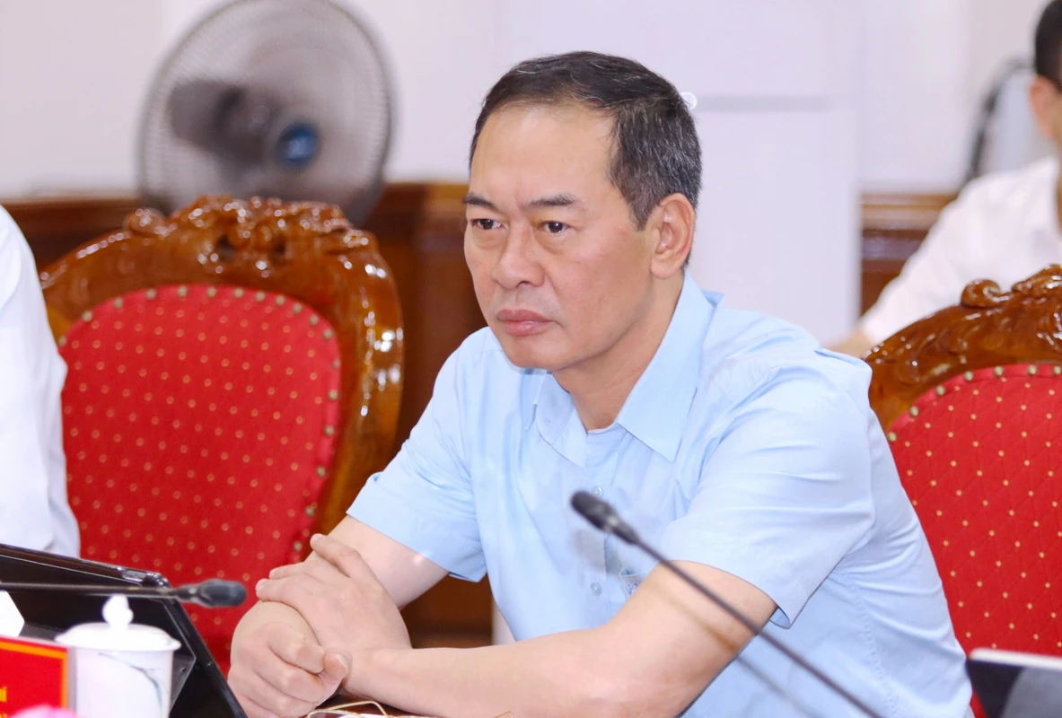 Hội nghị Ban Thường vụ Tỉnh ủy cho ý kiến về chính sách chuyển đổi nghề, giải bản tàu cá và nhiều nội dung quan trọng khác