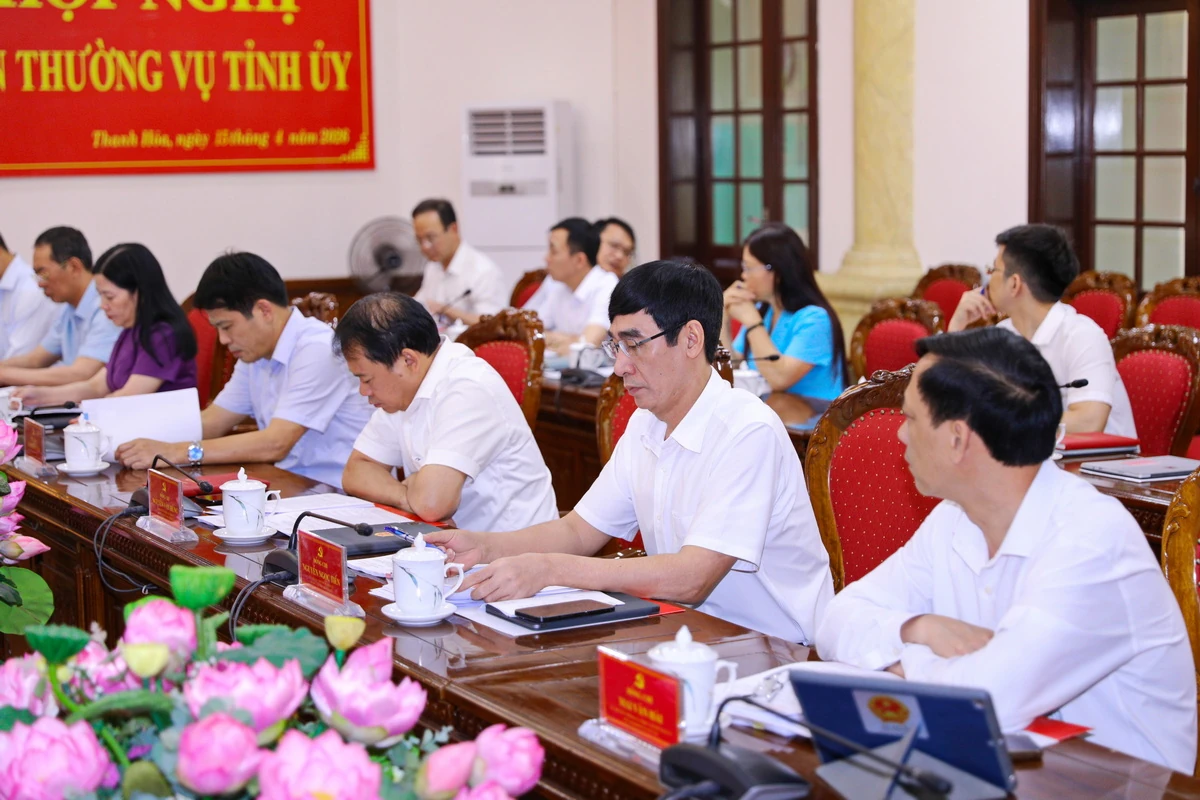 Hội nghị Ban Thường vụ Tỉnh ủy cho ý kiến về chính sách chuyển đổi nghề, giải bản tàu cá và nhiều nội dung quan trọng khác