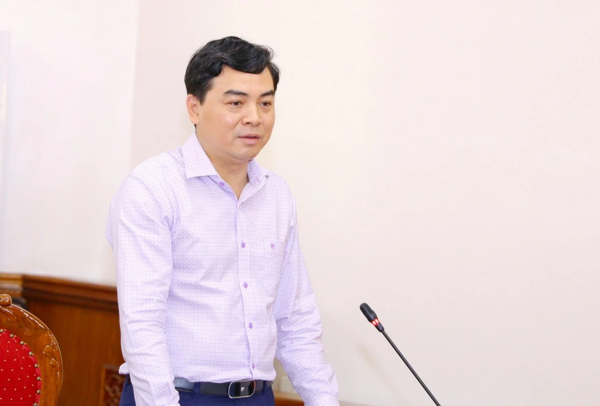 Hội nghị Ban Thường vụ Tỉnh ủy cho ý kiến về chính sách chuyển đổi nghề, giải bản tàu cá và nhiều nội dung quan trọng khác