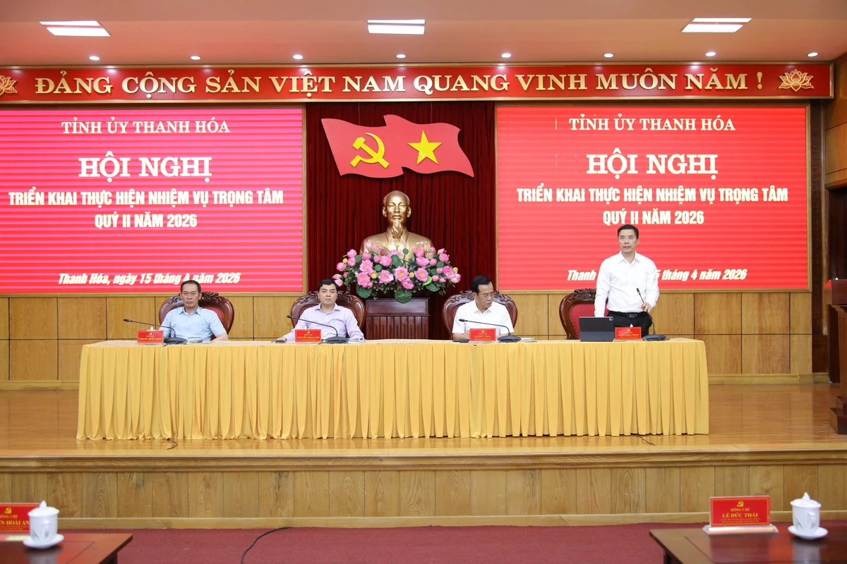 Tiếp tục củng cố, giữ vững và phát huy cao nhất tinh thần đoàn kết, thống nhất trong toàn Đảng bộ