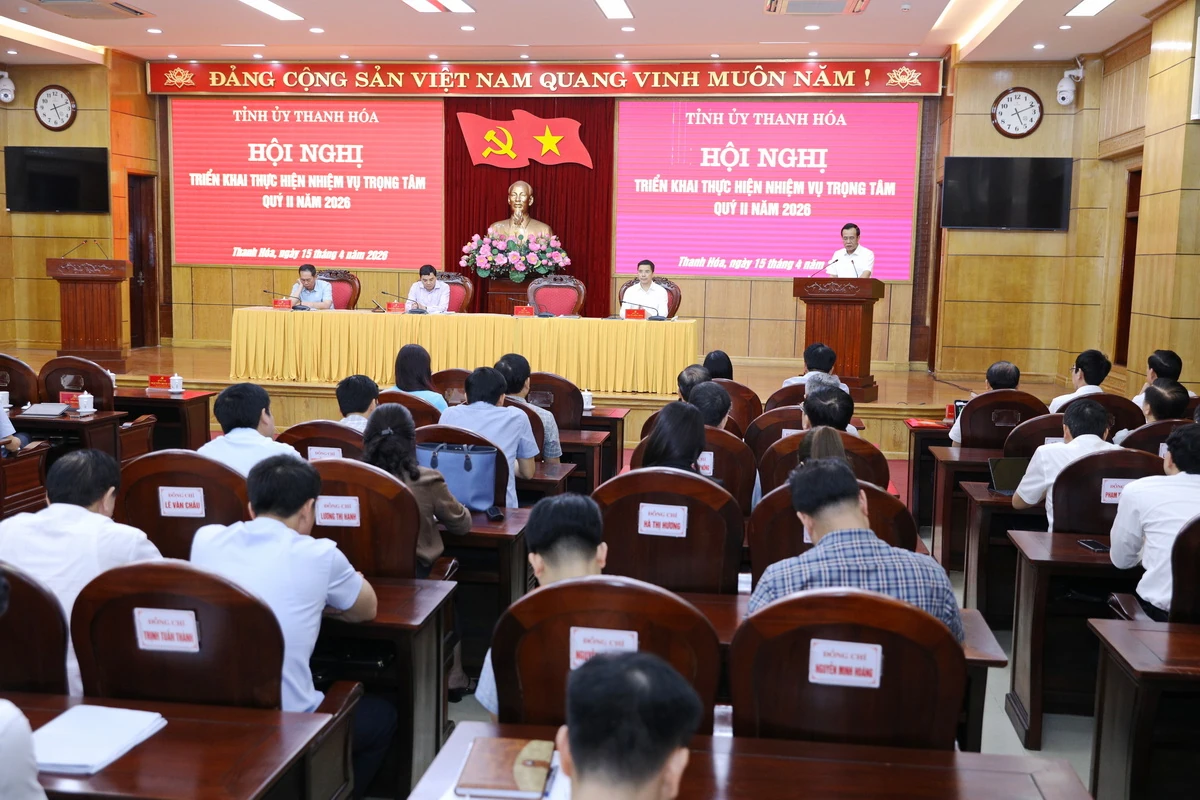 Tiếp tục củng cố, giữ vững và phát huy cao nhất tinh thần đoàn kết, thống nhất trong toàn Đảng bộ