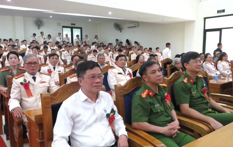 Kỷ niệm 80 năm Ngày truyền thống lực lượng Cảnh sát QLHC về TTXH