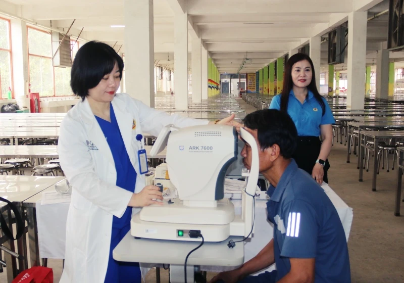 Khám sức khỏe miễn phí cho hơn 100 đoàn viên, công nhân lao động