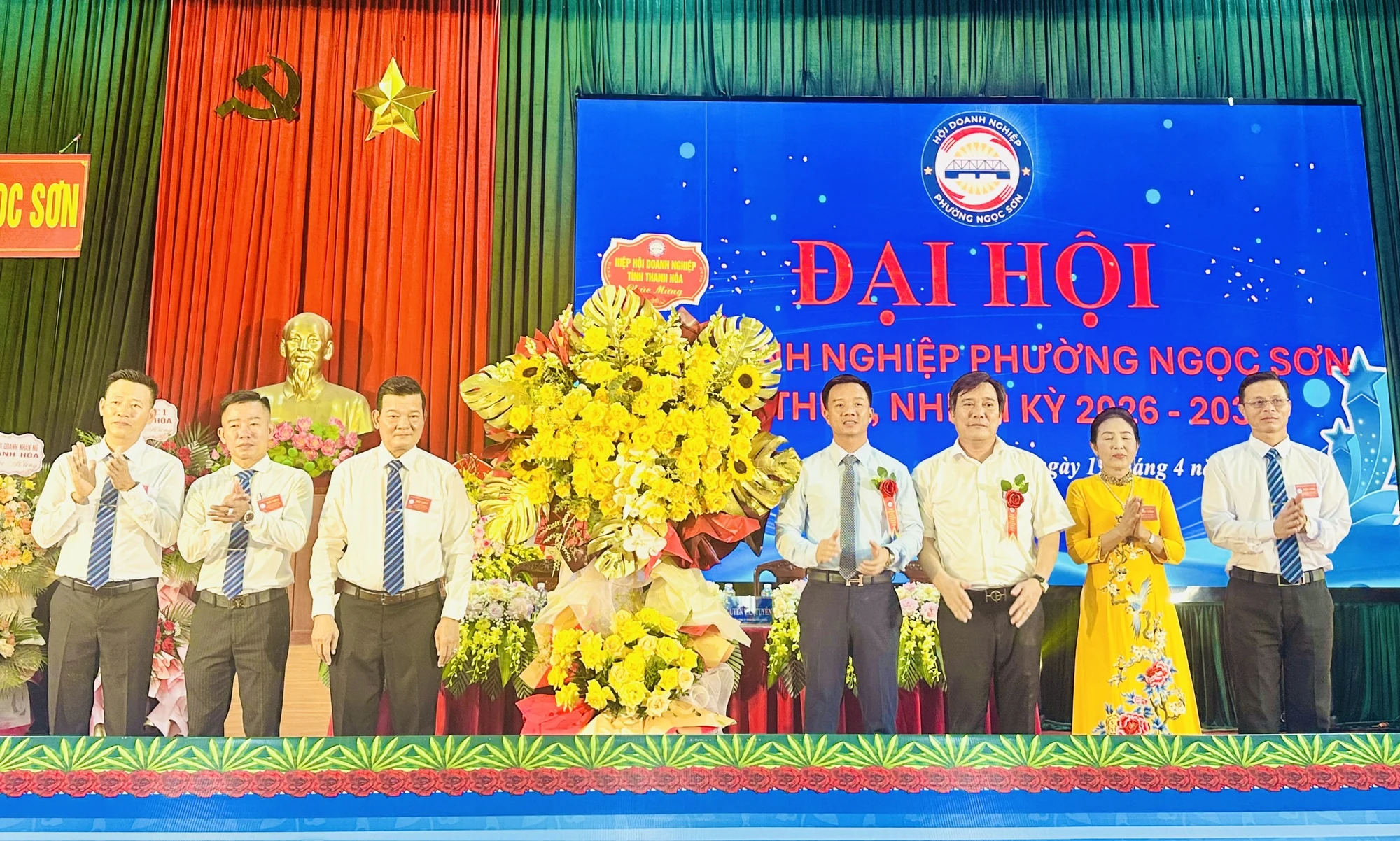 Phát huy vai trò cầu nối giữa doanh nghiệp với chính quyền địa phương