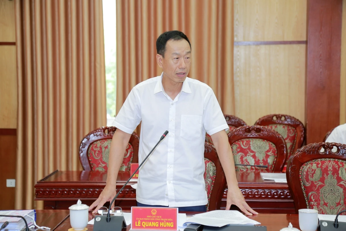 Phiên họp chuyên đề UBND tỉnh: Cho ý kiến vào các tờ trình về công tác phân cấp quản lý tổ chức bộ máy