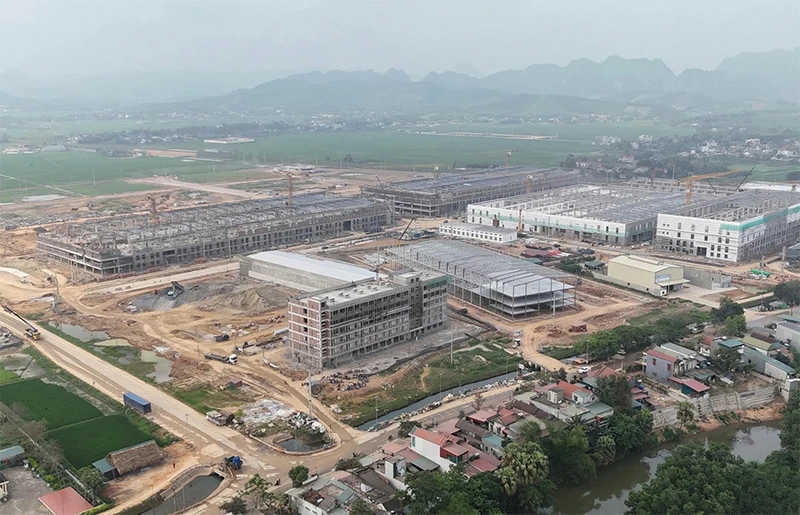 Nhu cầu vật liệu tăng, gấp rút gỡ “nút thắt”