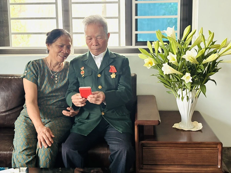 Đời hoa lửa