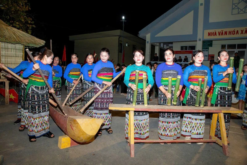 Phát huy bản sắc văn hóa truyền thống giữa đại ngàn Sơn Điện