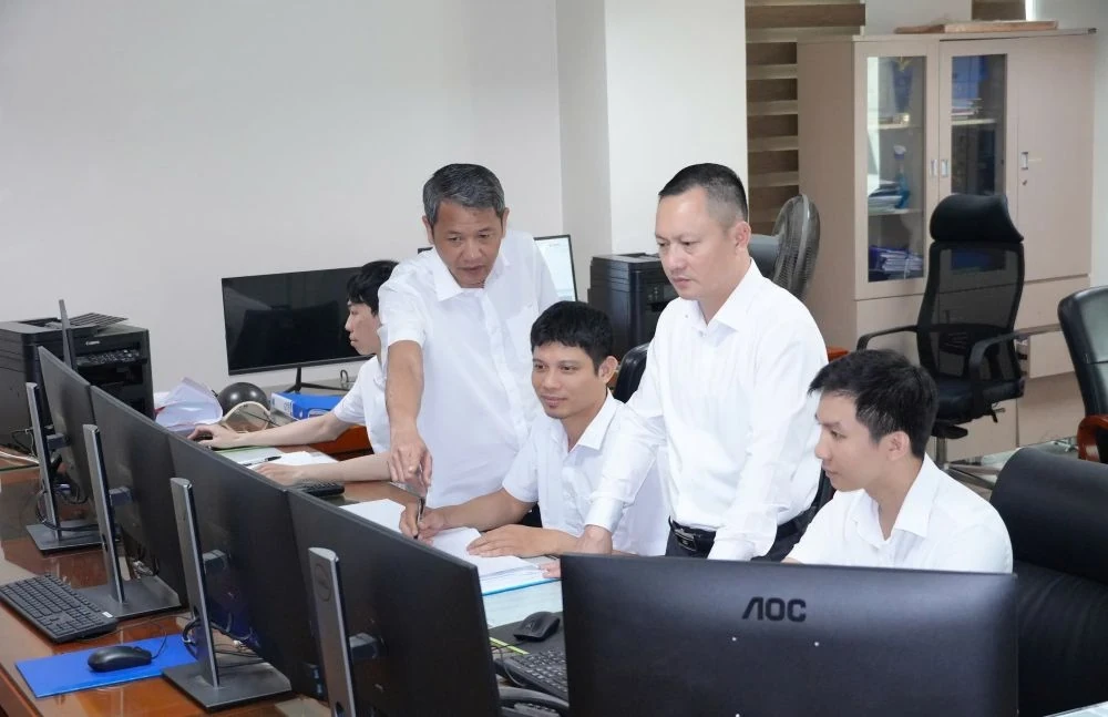 Bảo đảm cấp điện an toàn, ổn định dịp Lễ Giỗ tổ Hùng Vương và 30/4 - 1/5