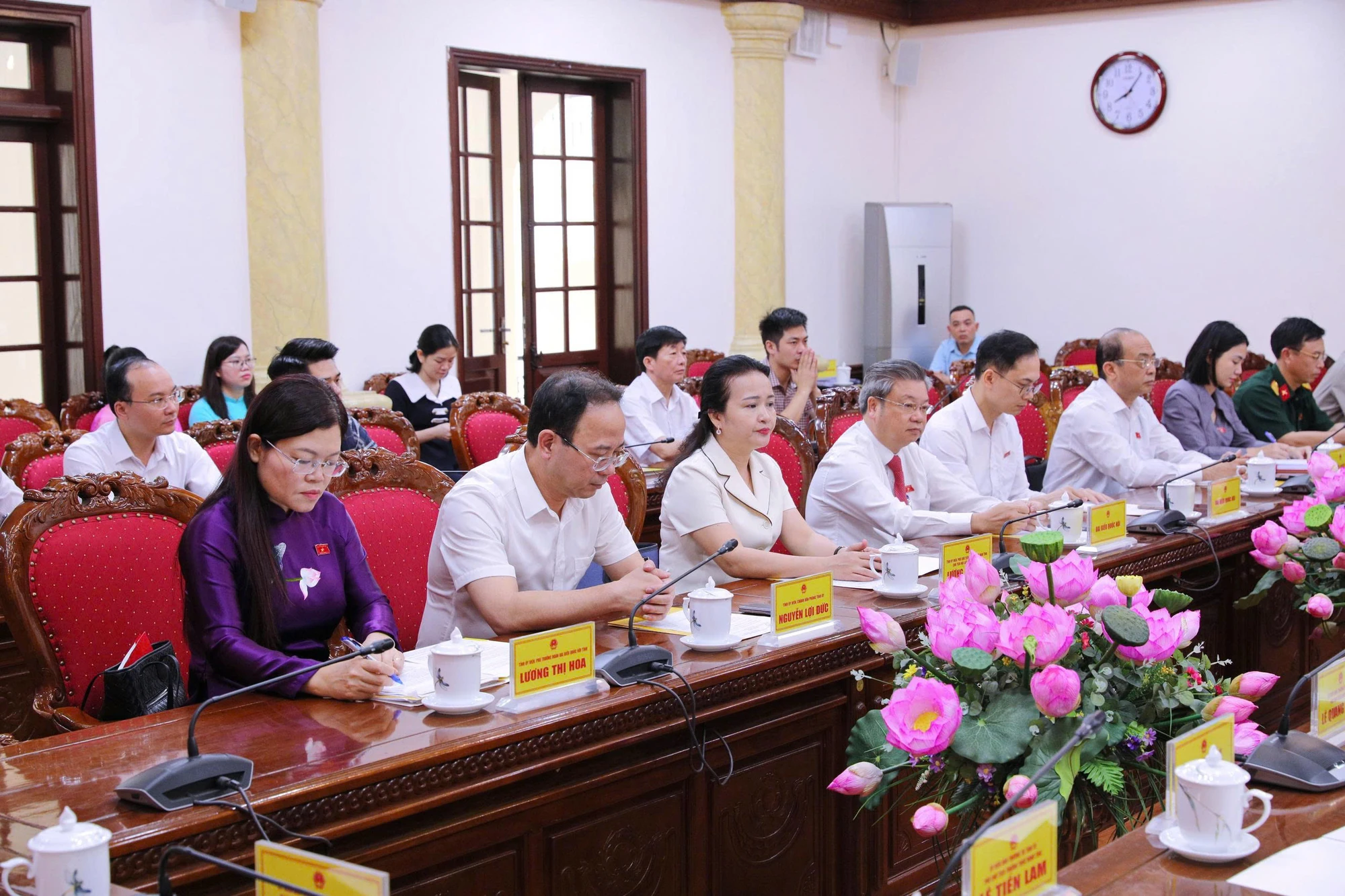 Công bố Nghị quyết của Ủy ban Thường vụ Quốc hội về công tác cán bộ