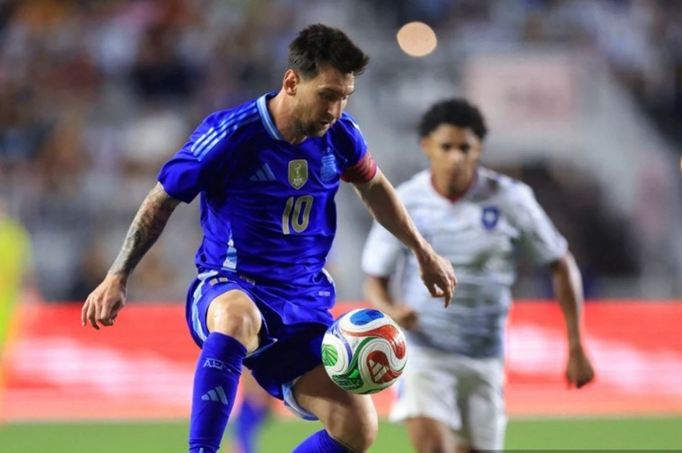 HLV Kim Sang Sik đối mặt bài toán “phân thân” giữa Asiad 20 và FIFA ASEAN Cup 2026; Lộ diện 4 anh tài vào bán kết Champions League