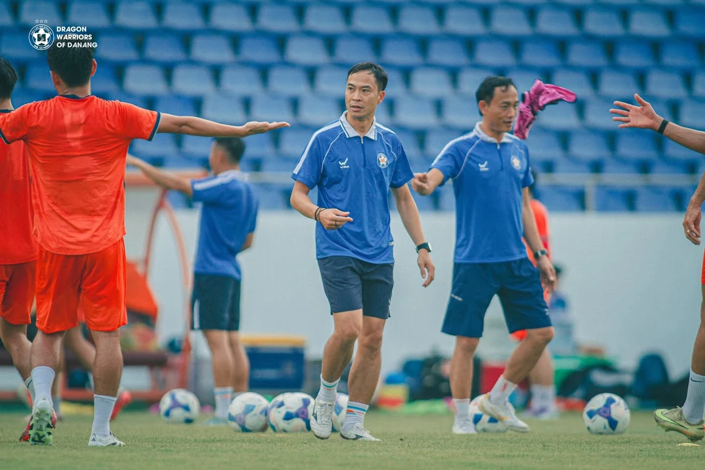 Vòng 19 V.League rực lửa với các trận cầu sinh tử; Lộ diện các cặp bán kết Europe League