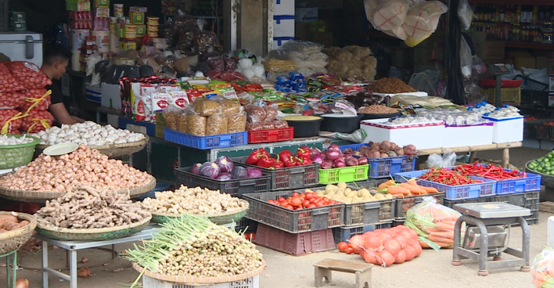 Hàng hóa dồi dào, sẵn sàng phục vụ thị trường dịp lễ