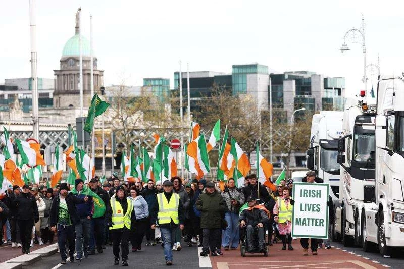 Khủng hoảng nhiên liệu leo thang, Ireland công bố gói hỗ trợ nhiên liệu quy mô lớn
