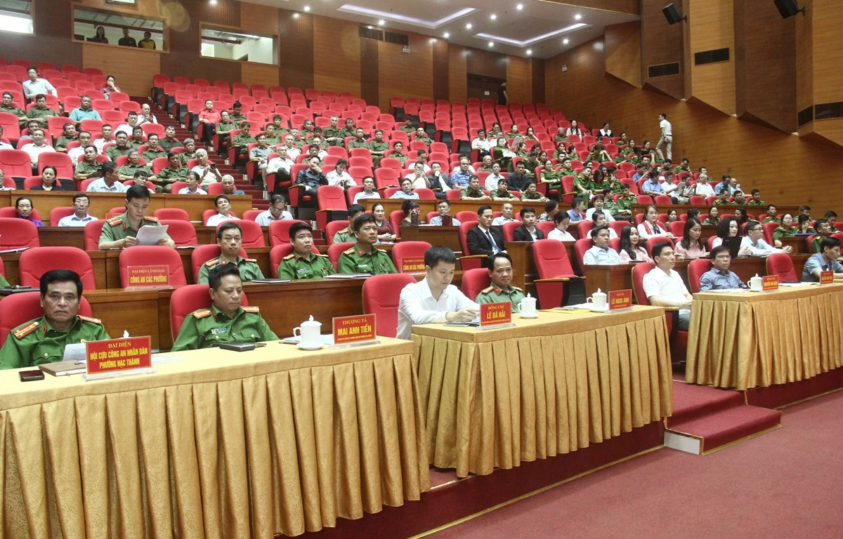 Phường Hạc Thành ra mắt mô hình “Cơ sở lưu trú tham gia bảo đảm ANTT trong quản lý người nước ngoài”