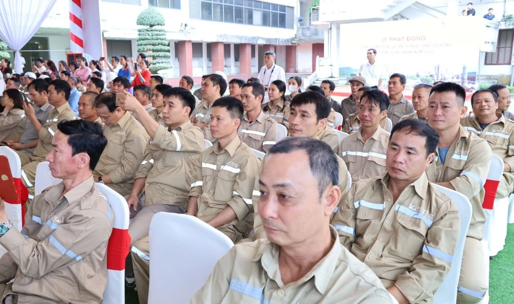 VICEM phát động Tháng Công nhân và Tháng hành động về An toàn, vệ sinh lao động 2026