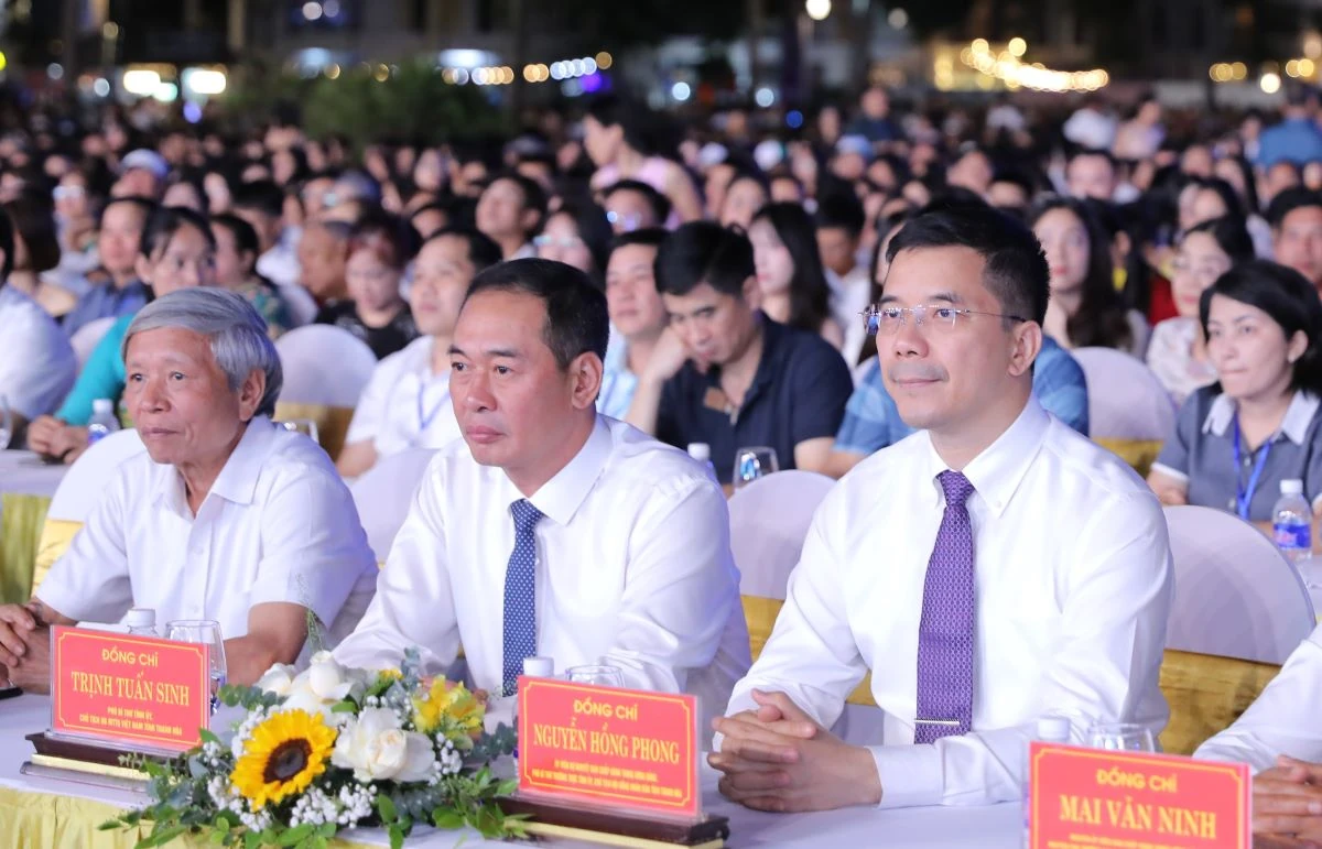 Khai mạc Lễ hội du lịch Sầm Sơn năm 2026: “Sầm Sơn - Khát vọng rực rỡ”