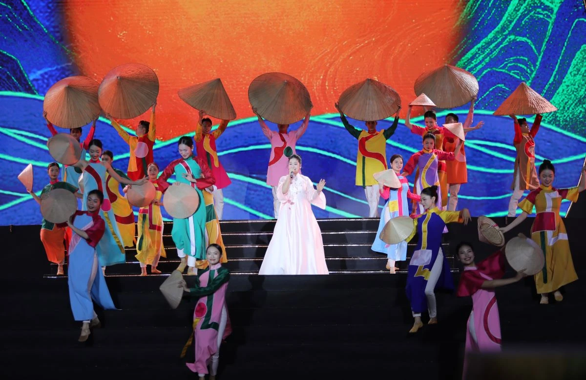 Khai mạc Lễ hội du lịch Sầm Sơn năm 2026: “Sầm Sơn - Khát vọng rực rỡ”