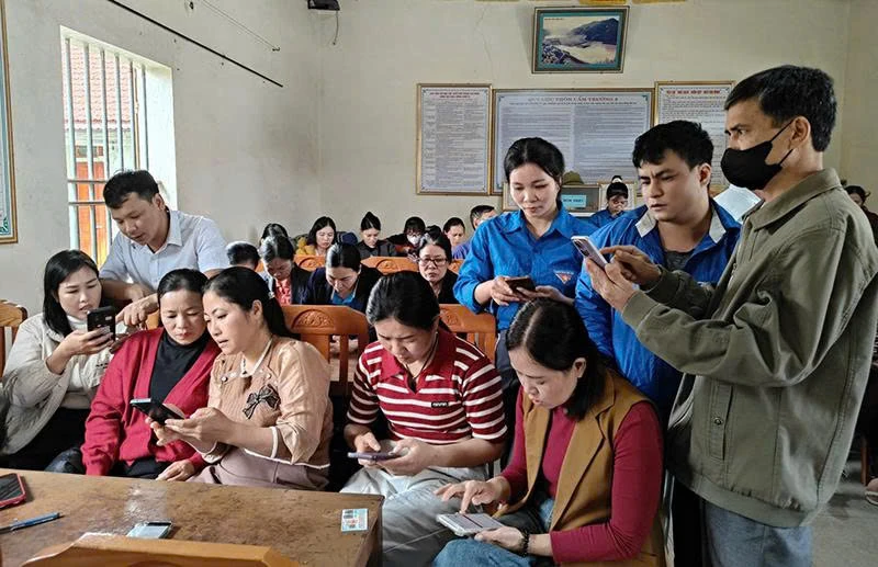 Đẩy mạnh chuyển đổi số vì sự hài lòng của người dân