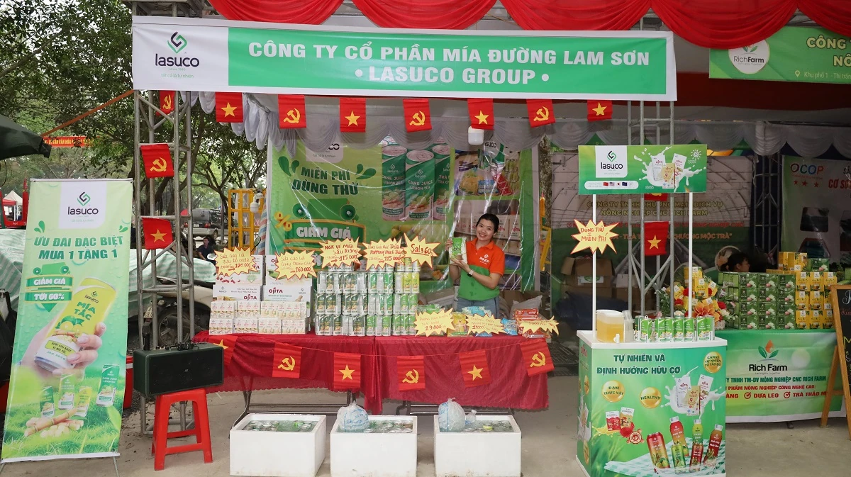 Nhiều sản phẩm OCOP hội tụ tại lễ hội Đền thờ Lê Hoàn