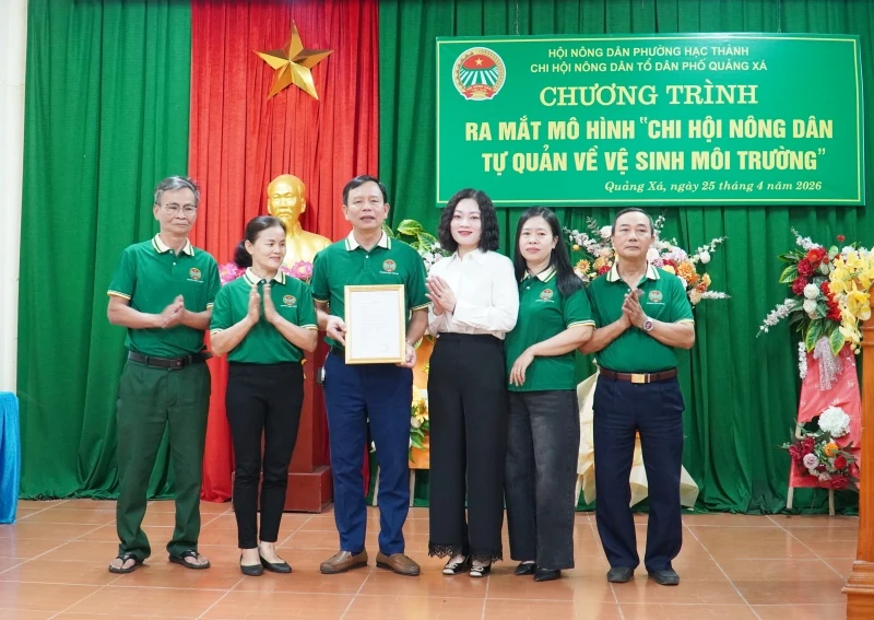 Ra mắt và nhân rộng mô hình “Chi hội Nông dân tự quản về vệ môi trường”
