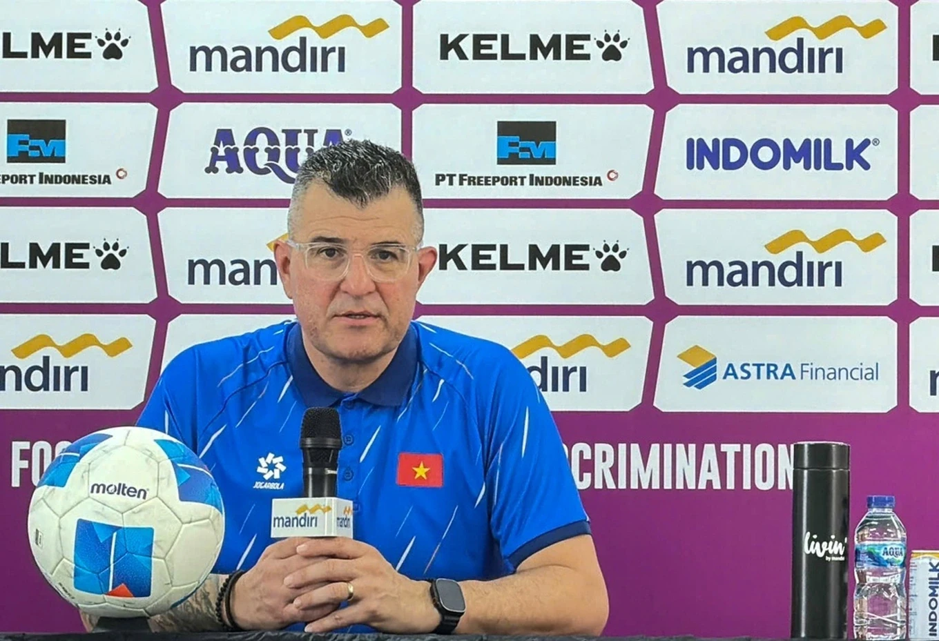 HLV Cristiano Roland đi vào lịch sử cùng U17 Việt Nam; Man City chiếm ngôi đầu Ngoại hạng Anh