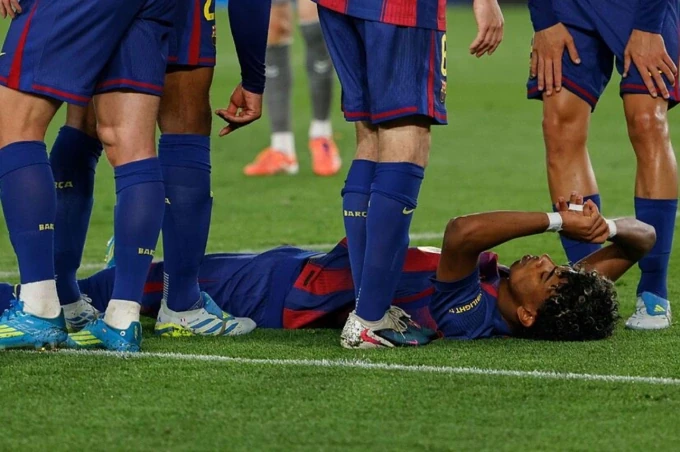 Trọng tài FIFA người Malaysia điều hành trận đấu của Đông Á Thanh Hóa; Italy bác bỏ đề xuất thay thế Iran tham dự World Cup 2026