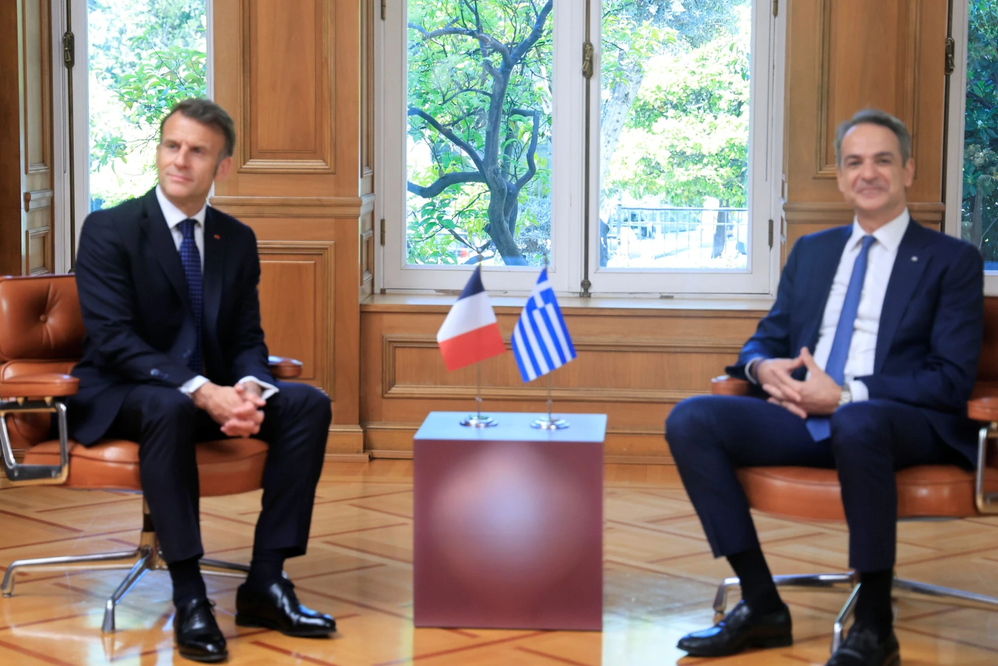 Lãnh đạo Pháp và Hy Lạp tái khẳng định cam kết tăng cường “trụ cột châu Âu” trong NATO