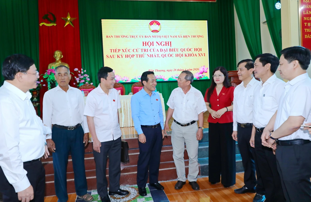 Bí thư Tỉnh ủy, Trưởng Đoàn ĐBQH tỉnh Lê Đức Thái tiếp xúc cử tri xã Biện Thượng: Cam kết luôn gần dân, sát dân, lắng nghe nguyện vọng của cử tri