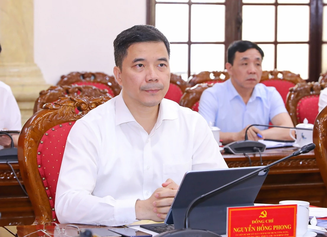 Ban Thường vụ Tỉnh ủy cho ý kiến vào các tờ trình của Ban Thường vụ Đảng ủy UBND tỉnh