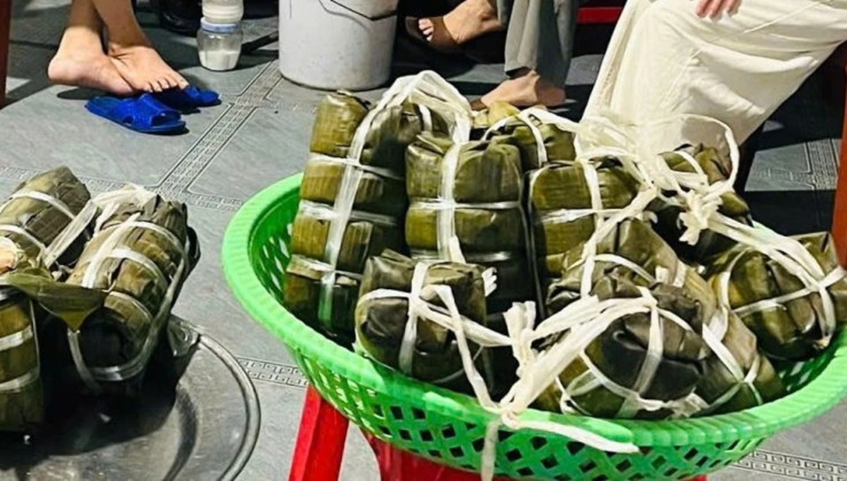 Phát hiện, xử lý cơ sở sản xuất giò lợn sử dụng hàn the