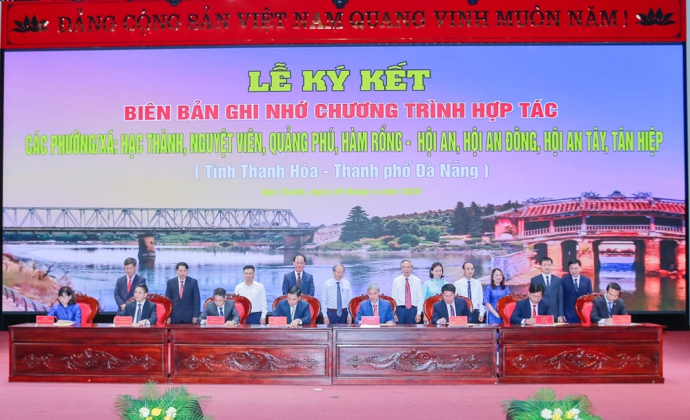 Kỷ niệm 65 năm kết nghĩa thị xã Thanh Hóa - thị xã Hội An