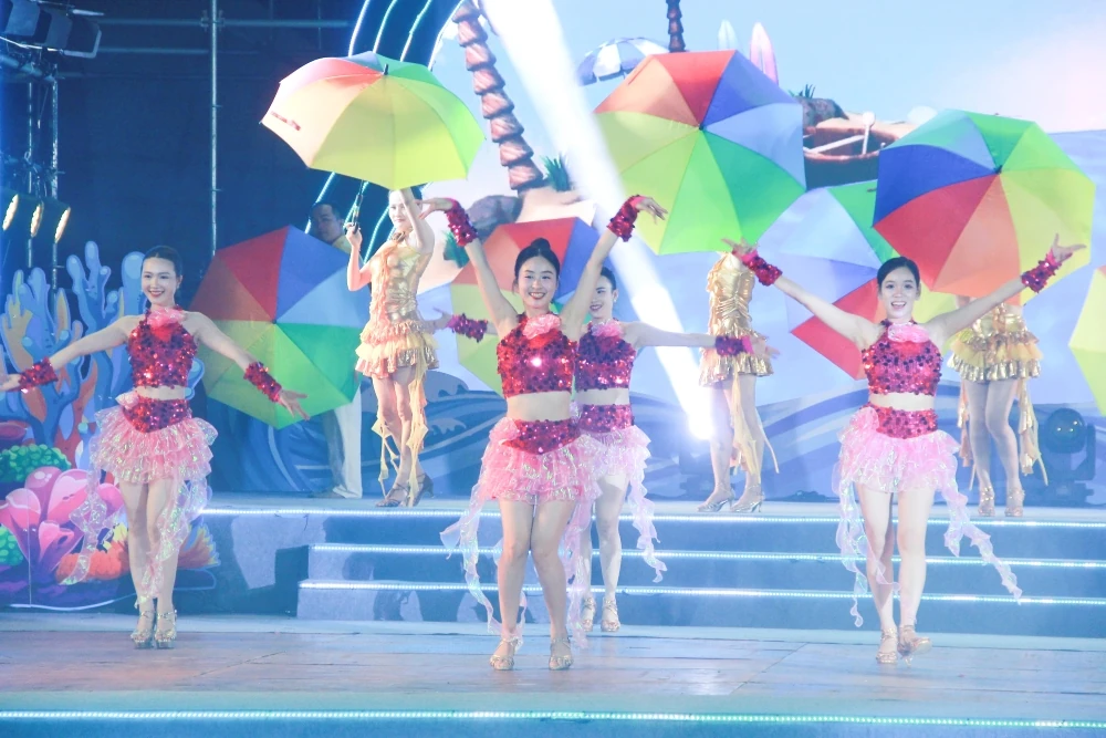 Tổng duyệt chương trình khai mạc Lễ hội du lịch biển Hải Tiến năm 2026