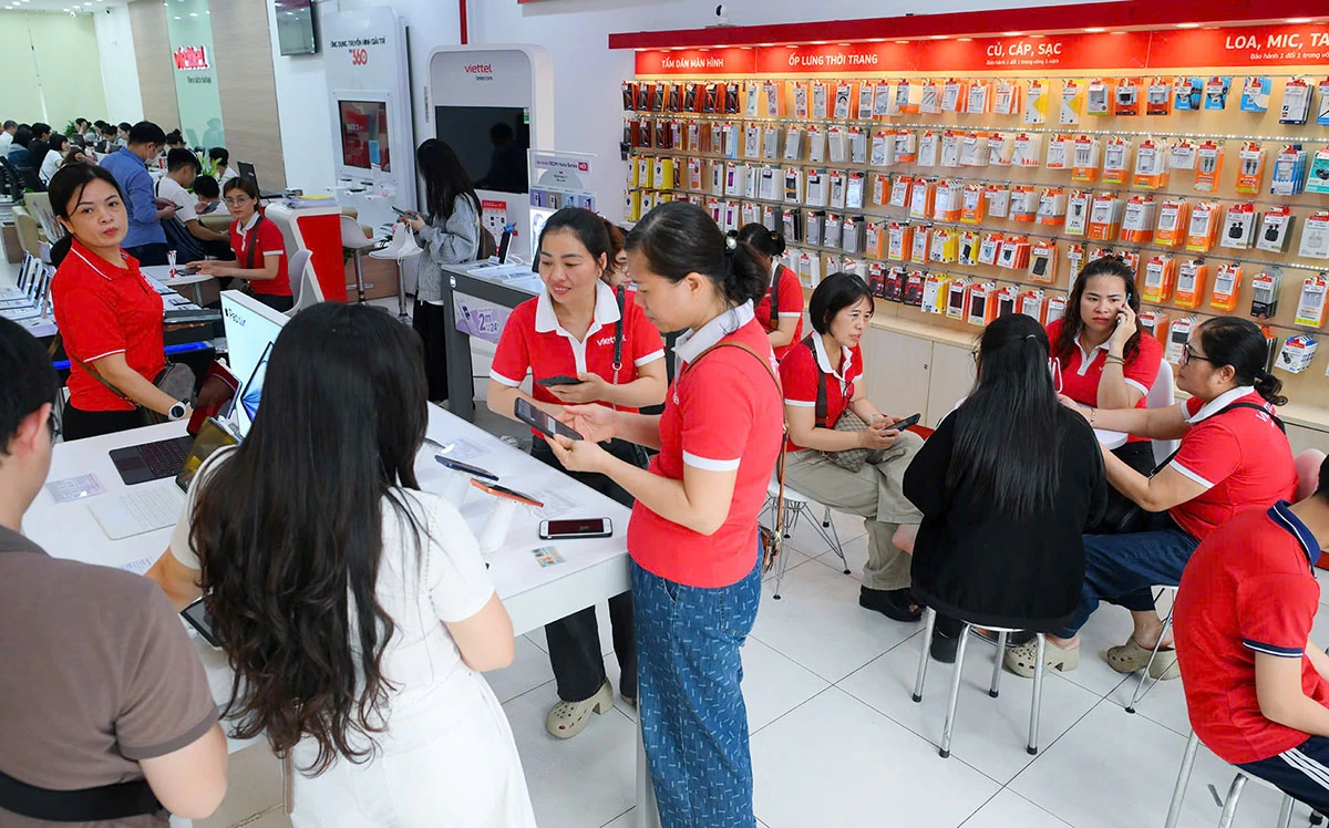 Gần 50.000 điểm hỗ trợ khách hàng Viettel xác thực thông tin thuê bao tránh bị khóa SIM